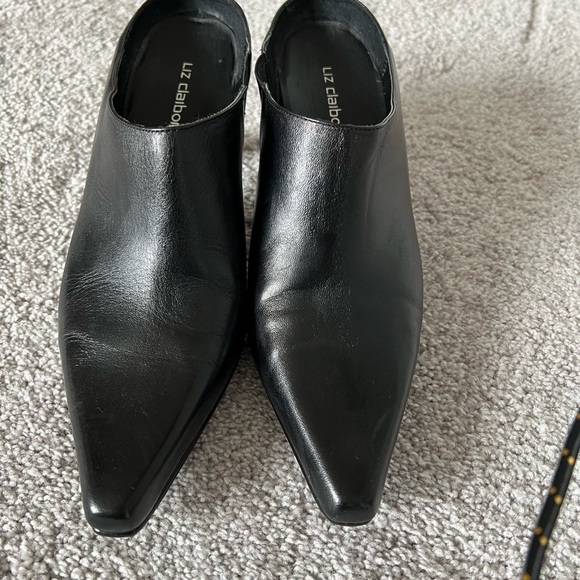 SALE 2/$20 Women's Black Leather Mules size 6.5 Liz Claiborne EUC - Picture 2 of 8